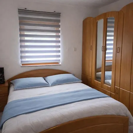 Edi Casa de Férias